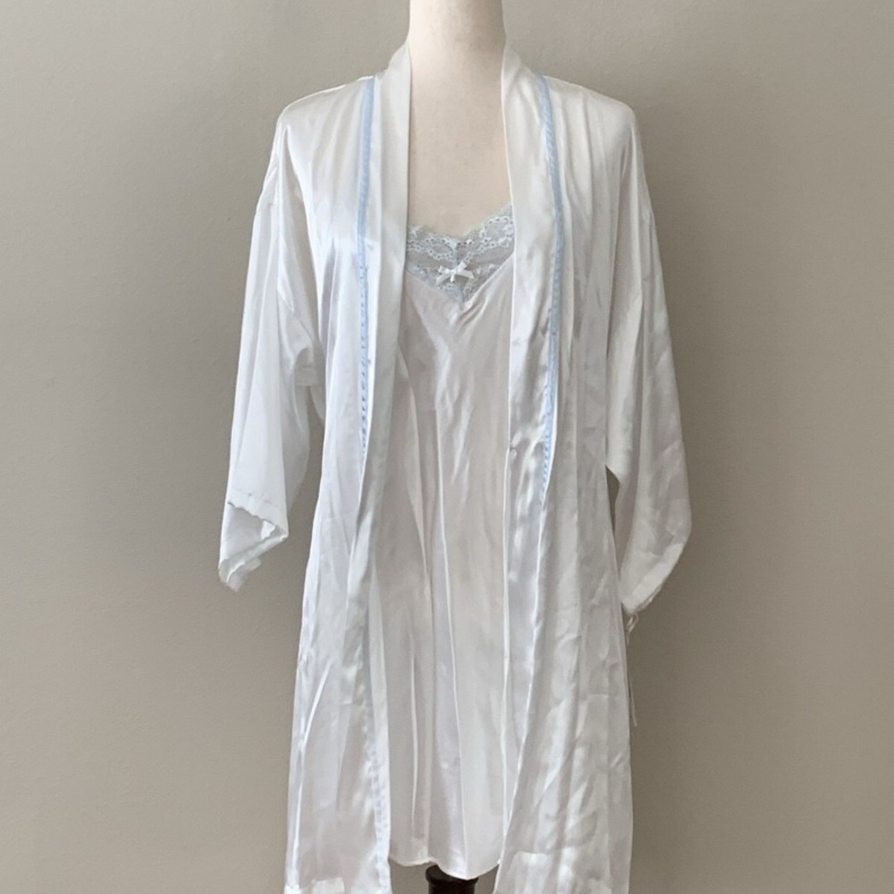 Linea Donatella White Satin Robe and Nightgown Set
